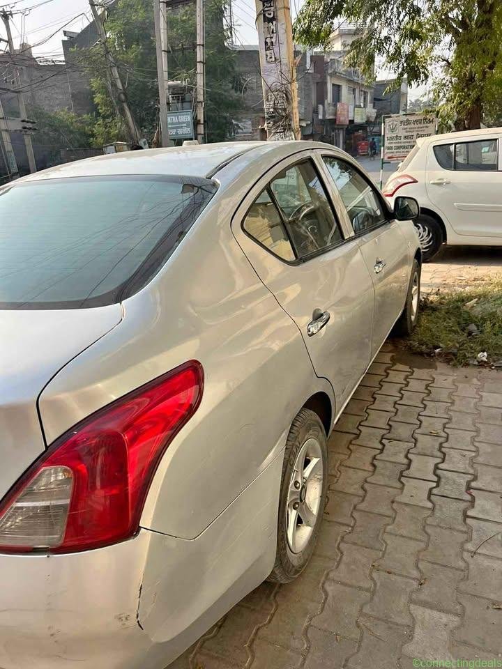 Nissan sunny bilkul saff gatt chali 4 tyer new