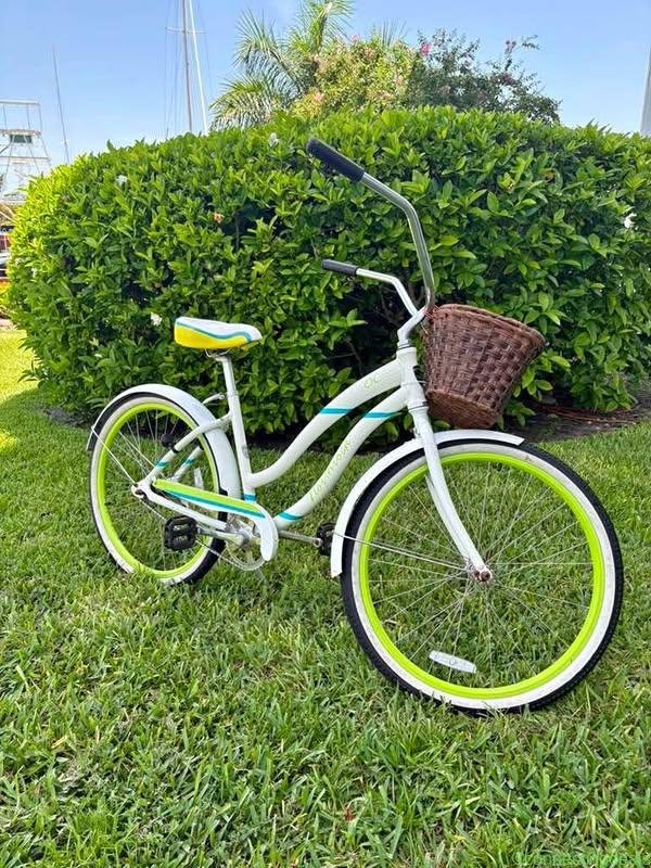 Northrock OC Beach Cruiser Bike