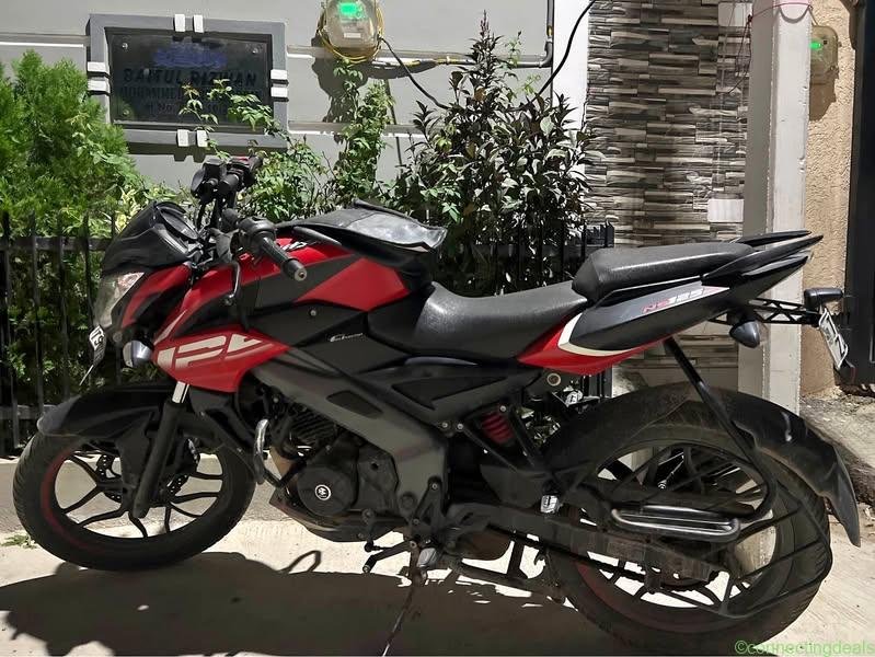 NS Pulsar 125