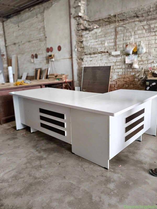 Office table