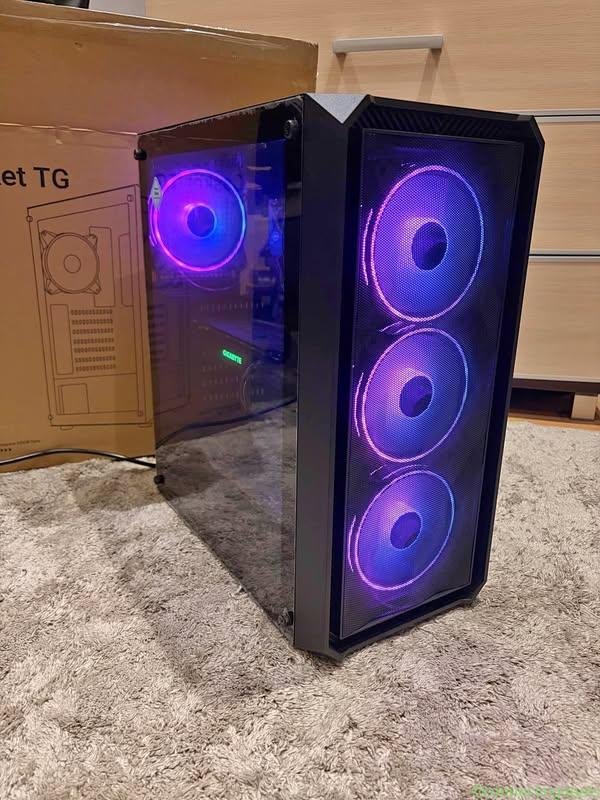 PC Intel i5-8500, 16GB RAM, GTX1660Super,