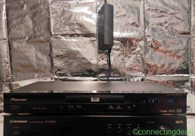 Pioneer-Verstärker mit DVD-Player und zwei in Cologne