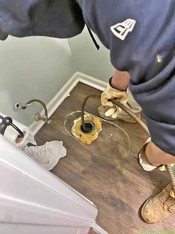 PLuMBer, PLUMBING and pLuMBer SeRvicE