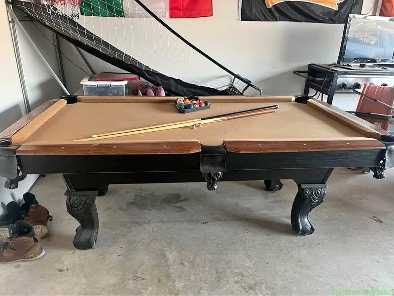 Pool table