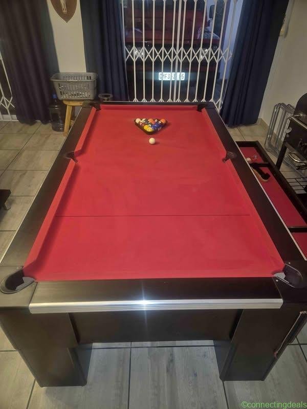 Pool table