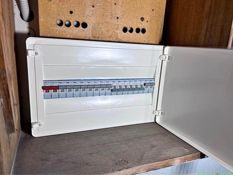 Professional Electrician Services