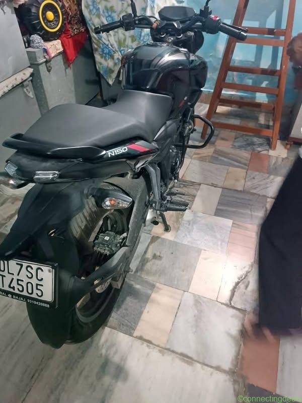 Pulsar 150
