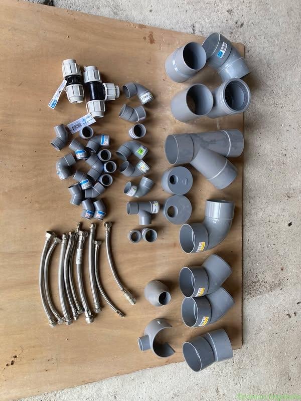 PVC Plumbing fittings- Raccords de plomberie.