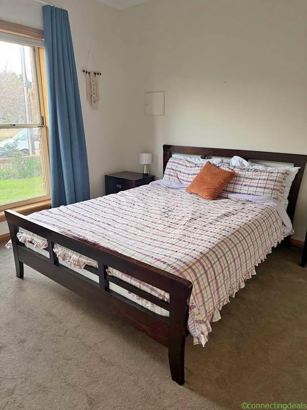 Queen bed set