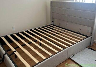 Queen bedframe / no mattress in Honolulu