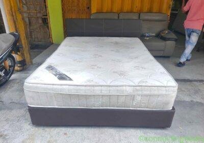 Free ad: Queen size dewan with 12 inch mattress in Kuala Lumpur. Queen size dewan with 12 inch mattress in Kuala Lumpur