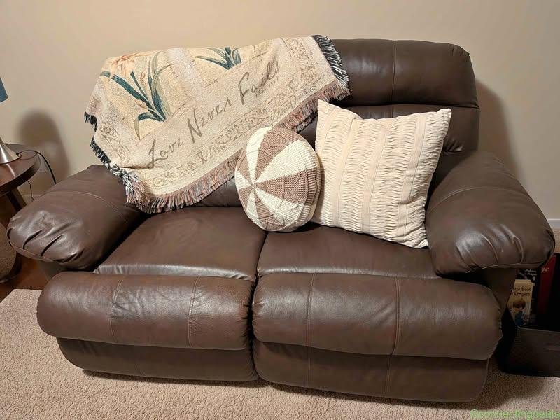 Recliner couch