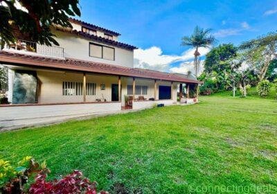 Free ad: RIONEGRO l 330m² - 1500m² l 6H l 4B l 1P l in Medellín. RIONEGRO l 330m² - 1500m² l 6H l 4B l 1P l in Medellín