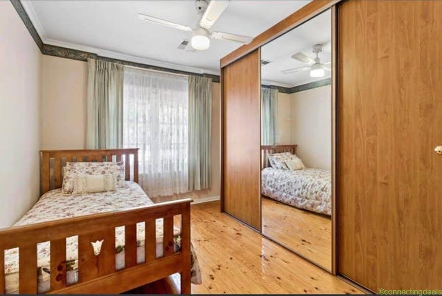 Room available in valley view