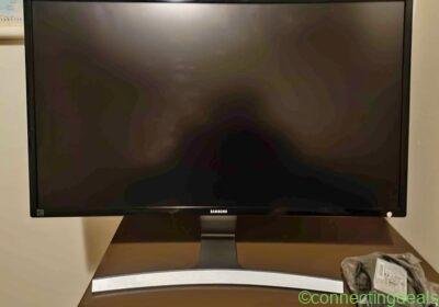 Samsung 27 inch monitor - curved in Johannesburg