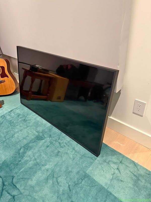 Samsung ‘The Frame’ 4K TV – 55”