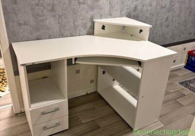 Free ad: Schreibtisch Jugend in Munich. Schreibtisch Jugend in Munich