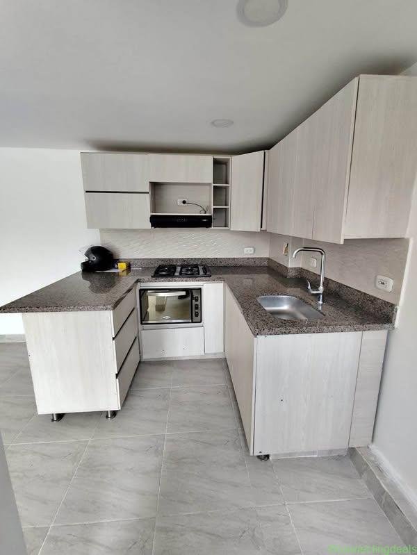 Se arrienda hermoso apartamento en san Antonio de