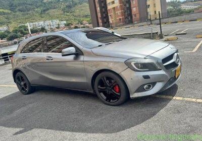 Se vende o se cambia Mercedes a200 in Medellín