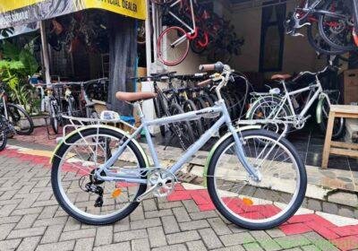 Sepeda commuter bike in Surabaya