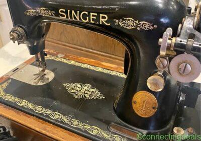 Singer Sewing Machine in Dallas