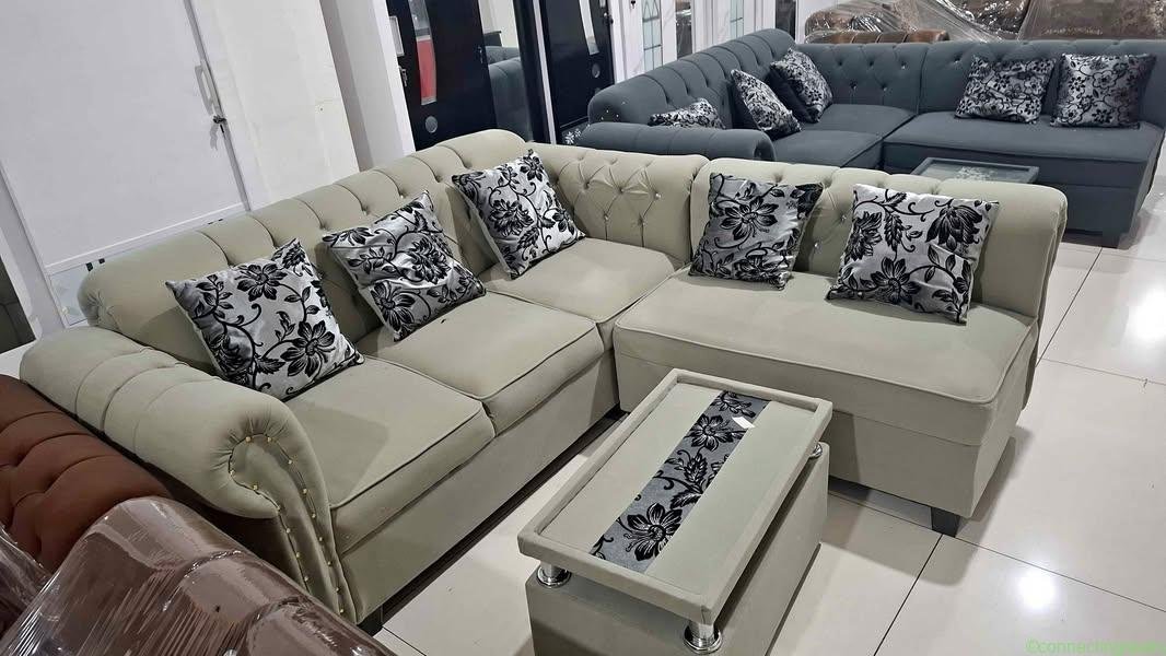 Sofa L putus kancing