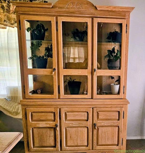 Solid Wood Hutch and Dining Table Set