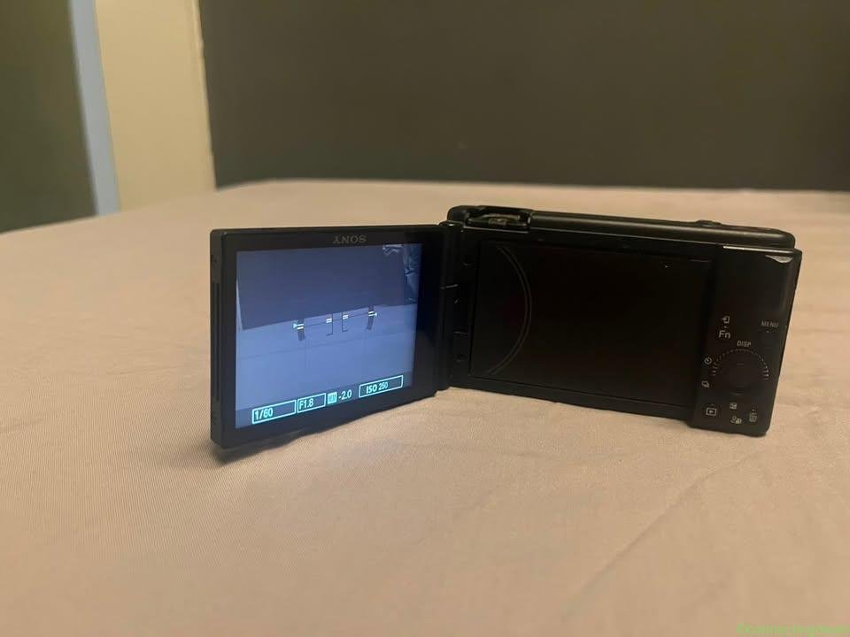 Sony vlogging camera ZV 1 M2