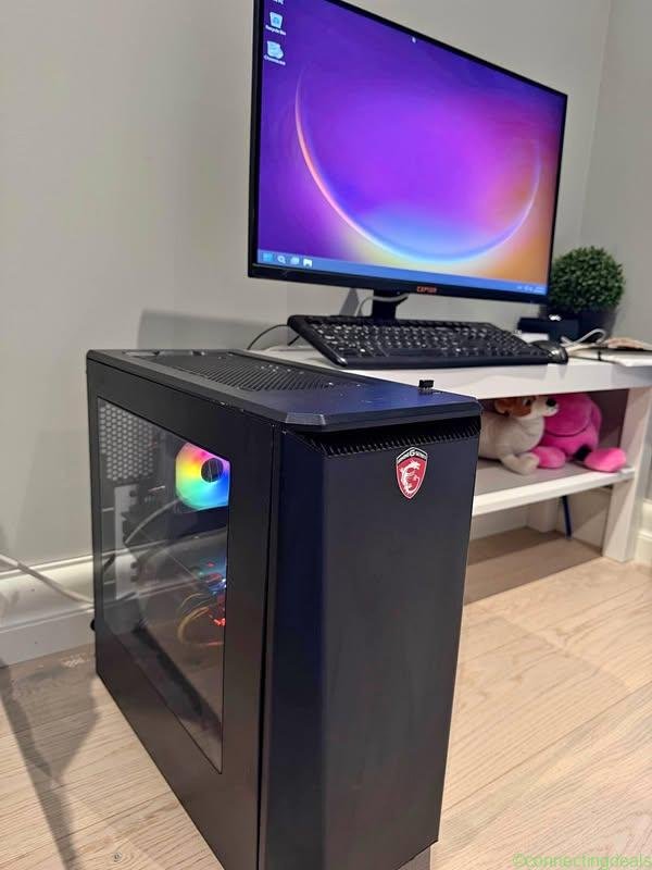 Spill-PC + 27 gaming-skjerm + tastatur – komplett