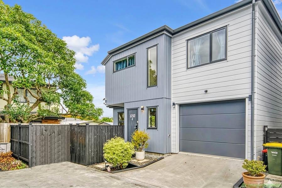 Standalone home must sell 🚨