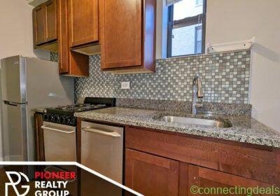 Studio 1 Bath Apartment in Chicago