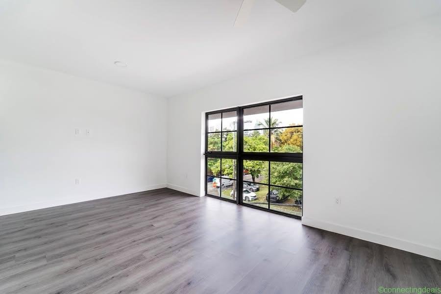 Studio 1 Bath Apartment