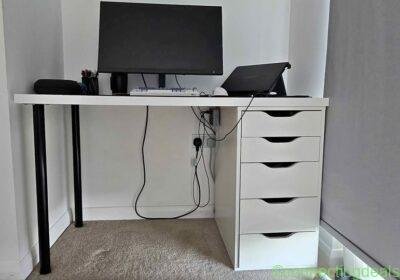 Study Table in London