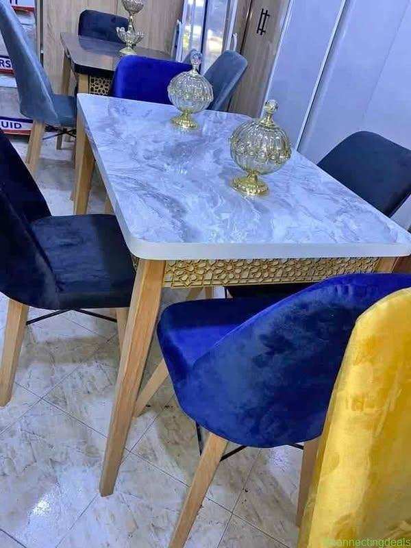 TABLE DE SALLE À MANGER 4 CHAISES 🥳