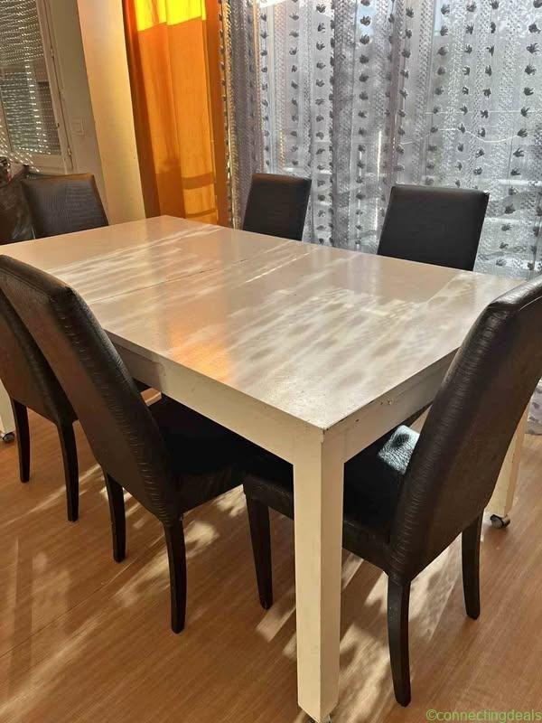 Table monger