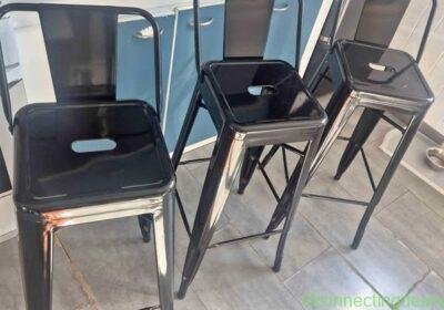 Free ad: Tabouret haut in Marseille. Tabouret haut in Marseille