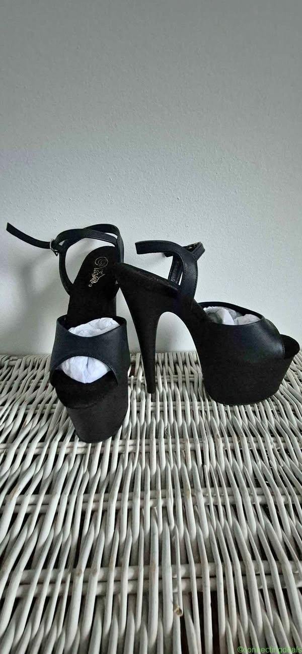 Talons Pleaser Adore 709