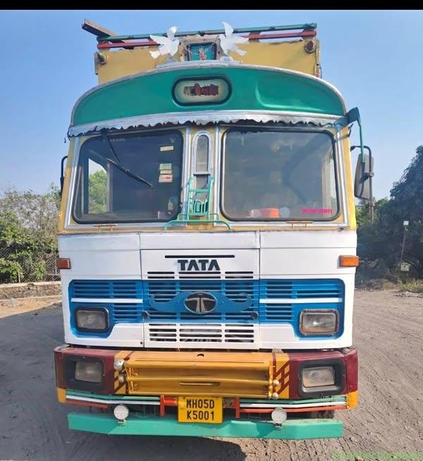 Tata 3718
