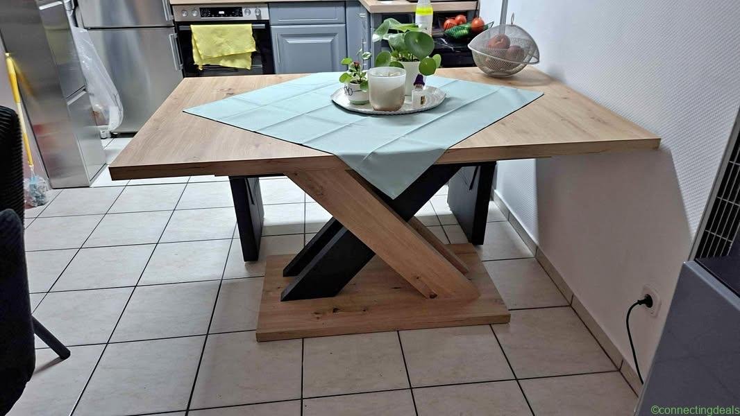 Tisch mit 2 Stühle…Neu!