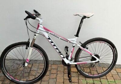 Titan Cruz 26R bike in Cape Town