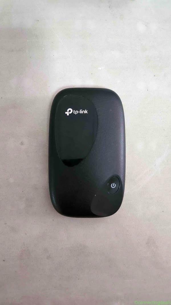 TP-Link M7000 4G LTE Mobile Wi-Fi (Pocket WiFi)