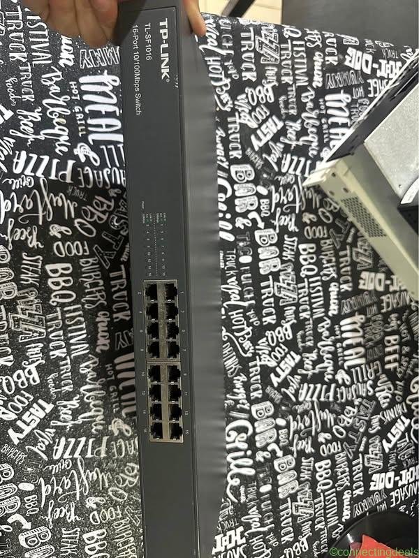 TP-LINK SWICHT