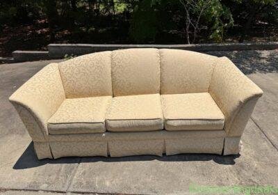 Free ad: Traditional Yellow Broyhill Sofa Couch Sleeper w/ in Raleigh. Traditional Yellow Broyhill Sofa Couch Sleeper w/ in Raleigh