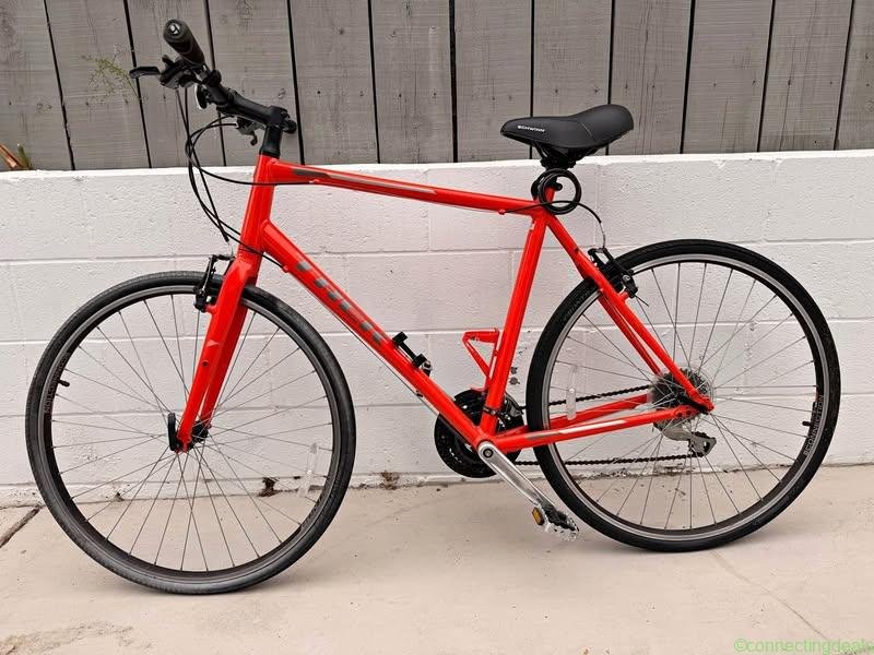 Trek FX2 Bicycle Bike 22.5 inch Orange Like New