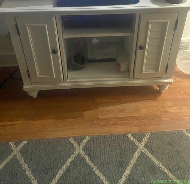 Tv cabinet
