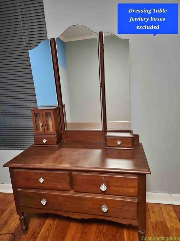 Used Dressing Table