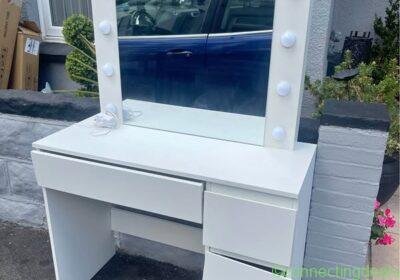 Free ad: Vanity table with light up mirror in London. Vanity table with light up mirror in London