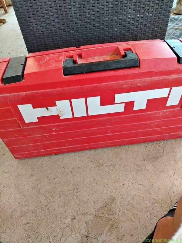 Vend machine HILTI