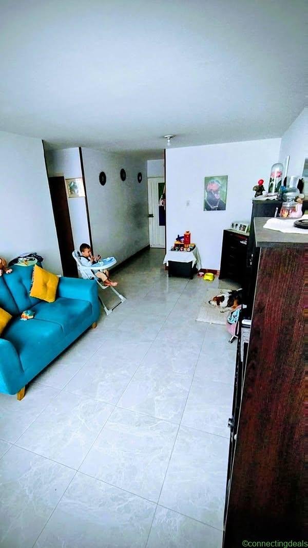 Vendo casa en el barrio la FRANCIA 8×17 de dos