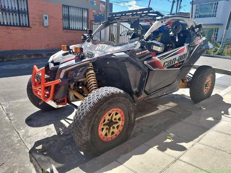 Vendo permuto canam X3 turbo 2019